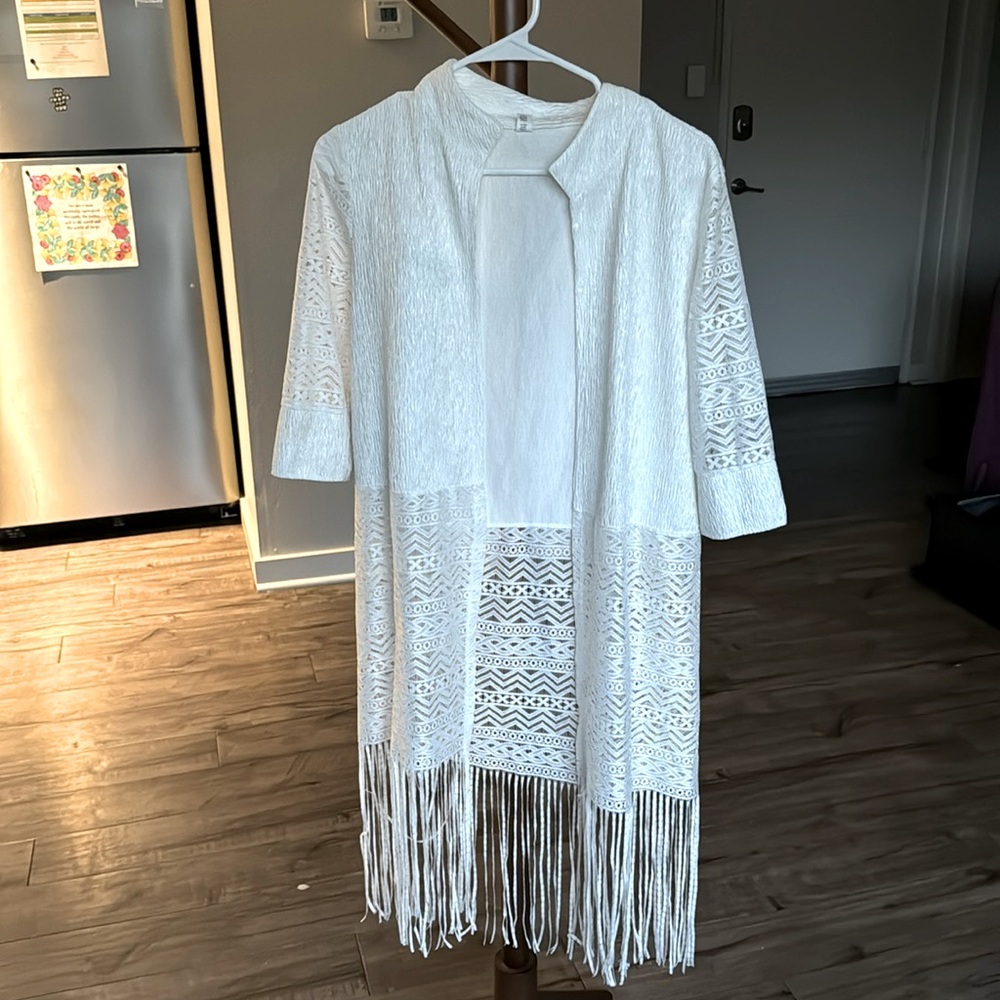 Brand new white cardigan with tussles